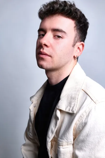 alex-16